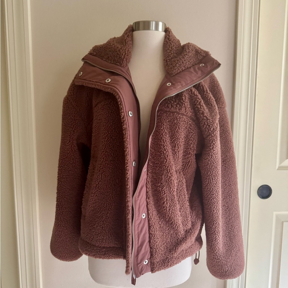 Abercrombie & Fitch Women's Teddy Jacket in Mauve